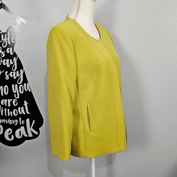 Tahari Woman's Chartreuse Green Short Open Tailored Lined Jacket Blazer - Picture 5 of 10